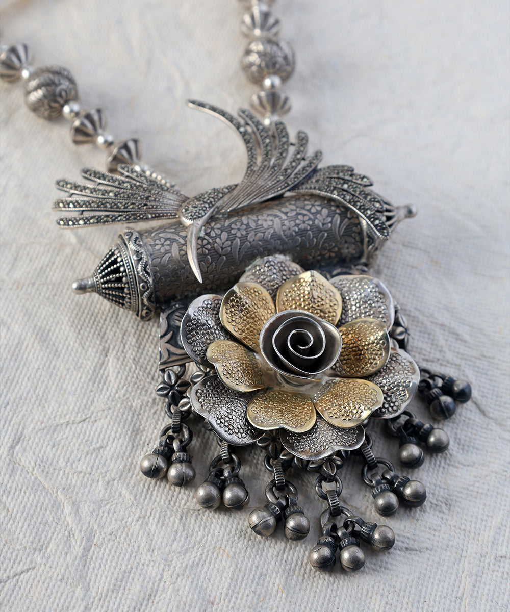 Liara_Handcrafted_Oxidised_Pure_Silver_Necklace_WeaverStory_02