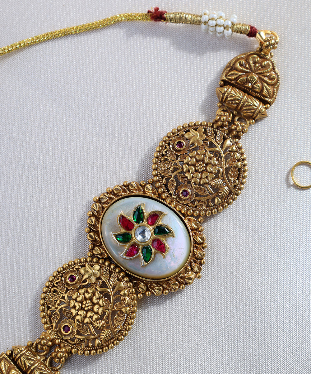Leya_Handcrafted_Golden_Pure_Silver_Necklace_With_Kundan_WeaverStory_02