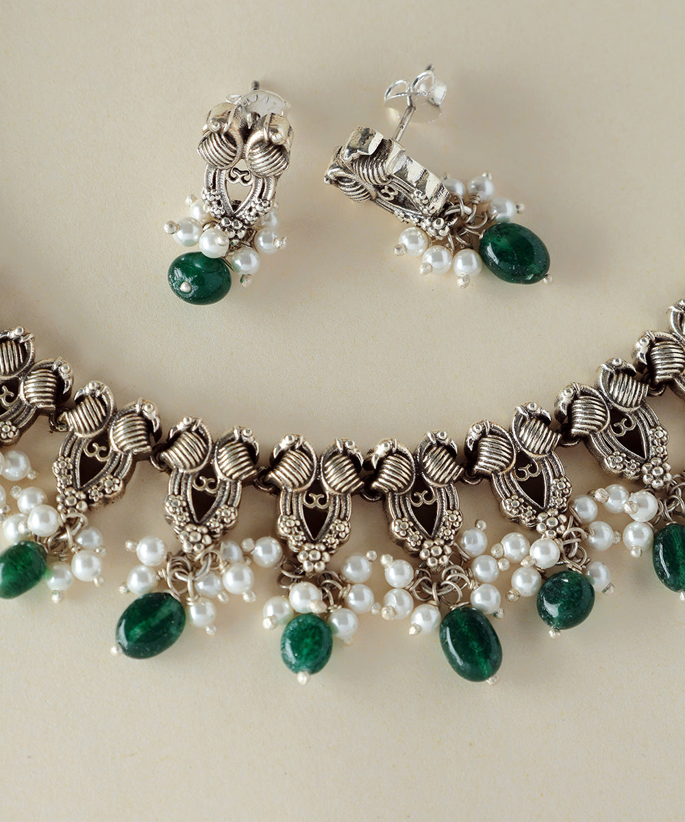 Lavina_Handcrafted_Oxidised_Pure_Silver_Necklace_Set_With_Pearls_WeaverStory_02