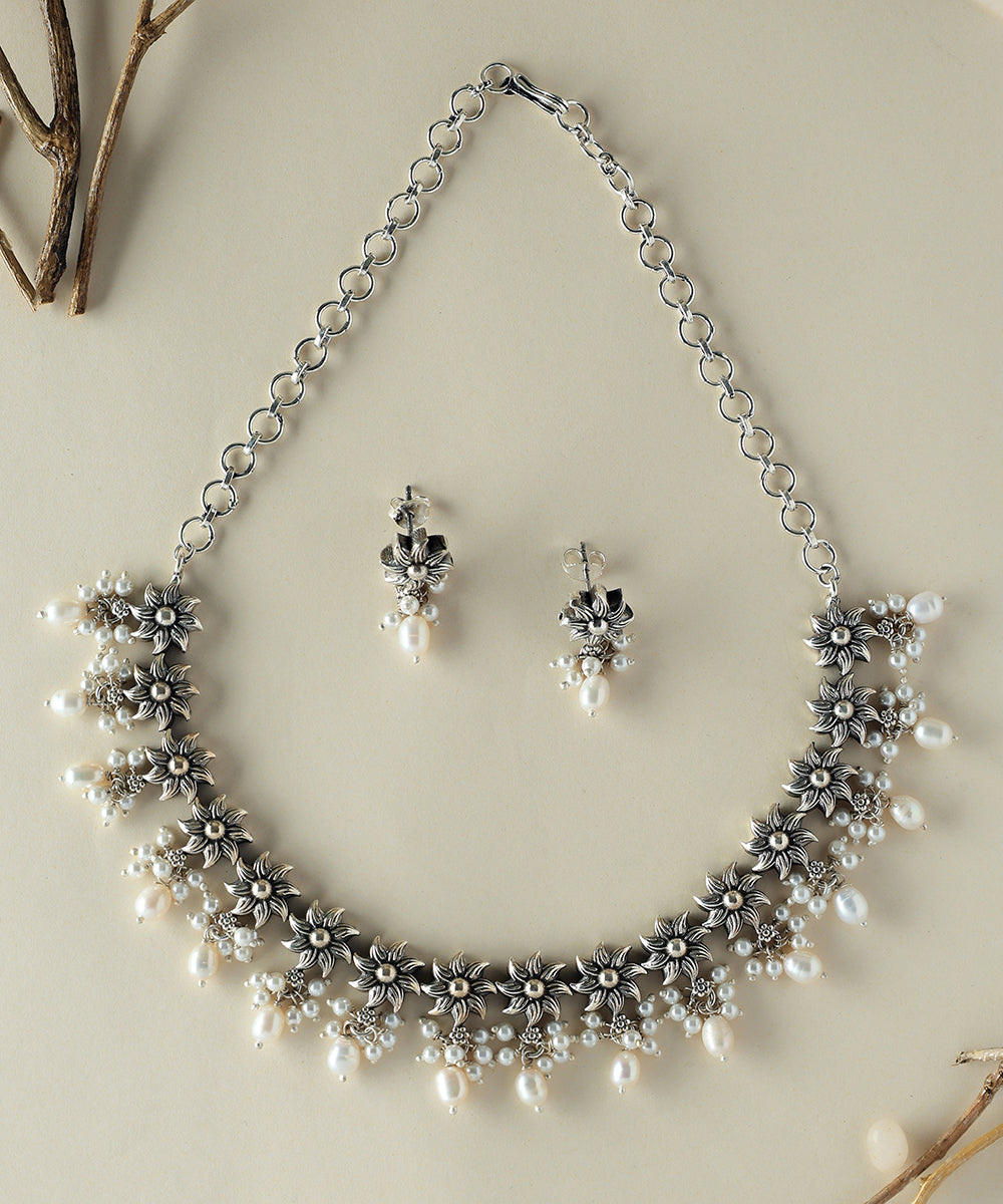 Zanvika_Handcrafted_Oxidised_Pure_Silver_Necklace_Set_With_Pearls_WeaverStory_01