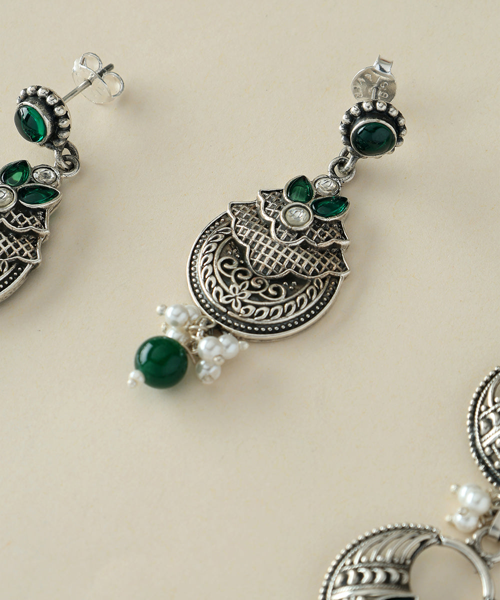 Hirisha_Handcrafted_Oxidised_Pure_Silver_Necklace_Set_With_Pearls_WeaverStory_03