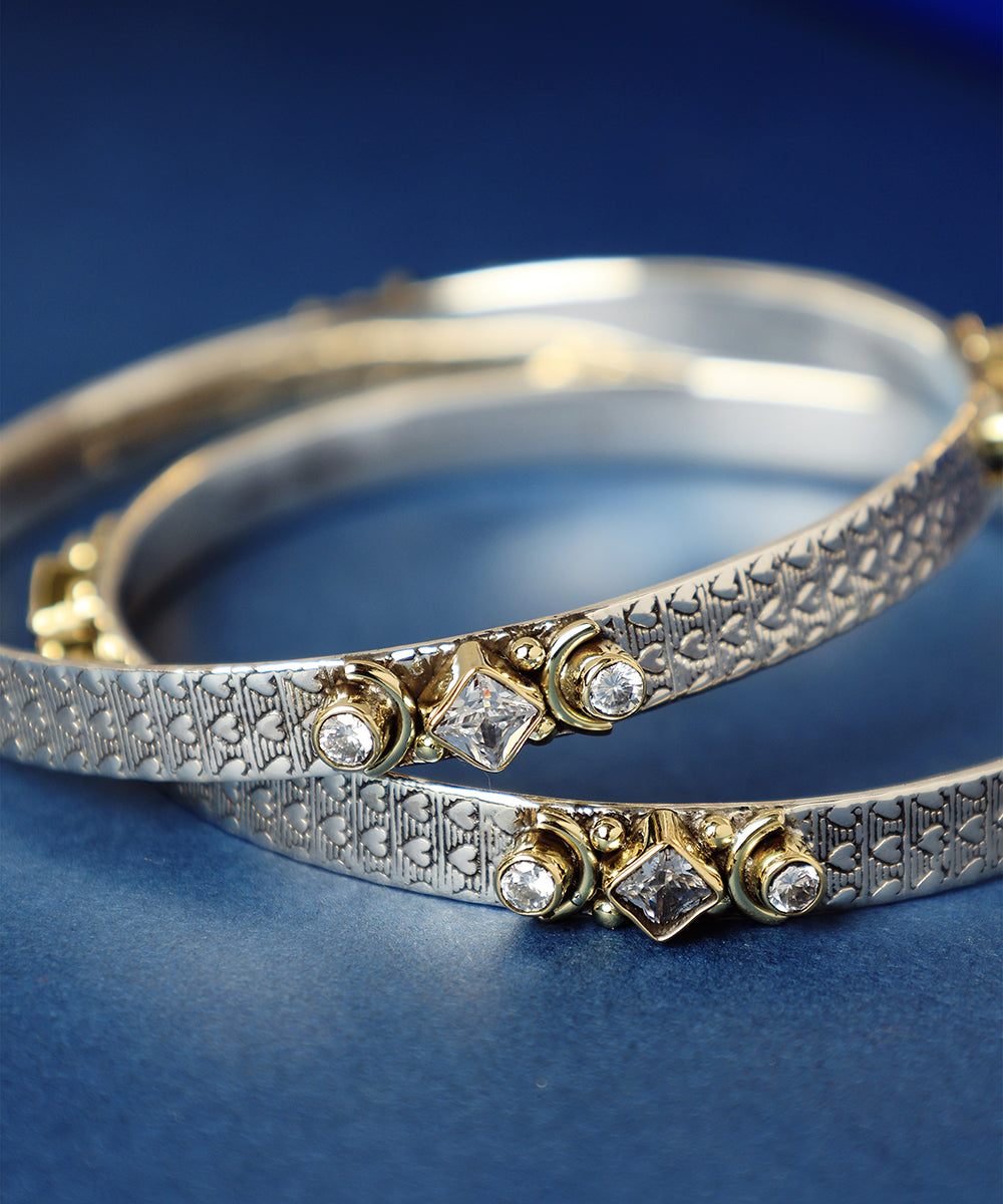 Ujjwala_Handcrafted_Oxidised_Pure_Silver_Bangles_WeaverStory_02