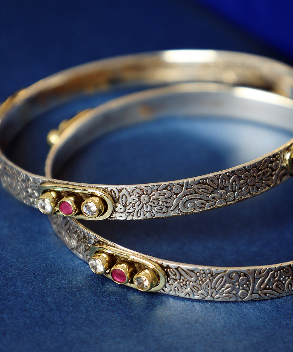Dharvini_Handcrafted_Oxidised_Pure_Silver_Bangles_WeaverStory_02