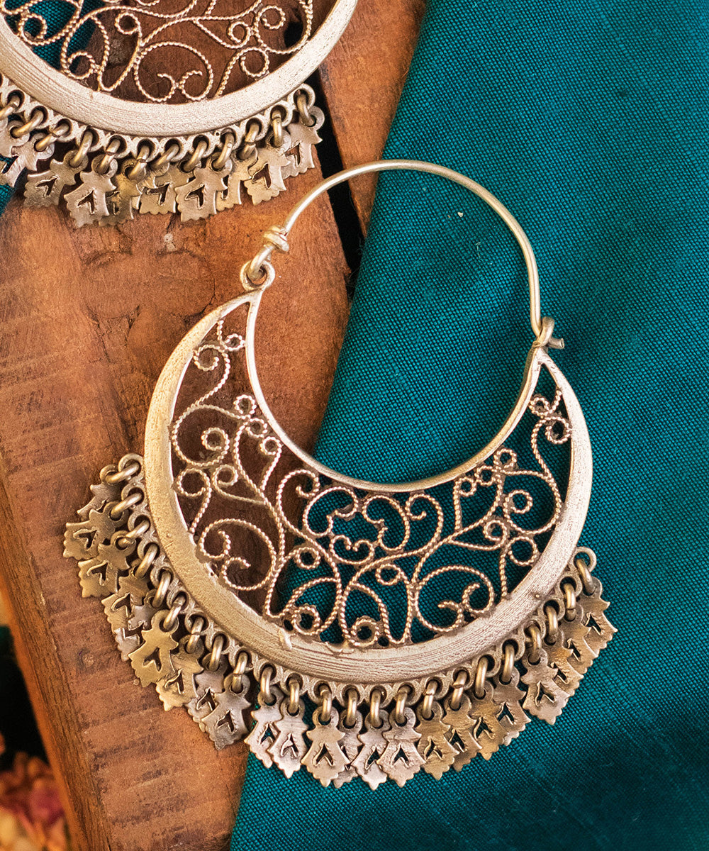 Ballari_Handcrafted_Pure_Silver_Earrings_WeaverStory_02