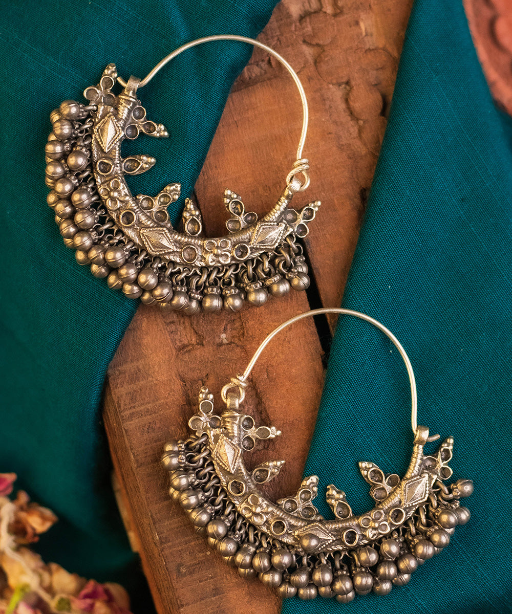 Bansari_Handcrafted_Pure_Silver_Earrings_WeaverStory_01