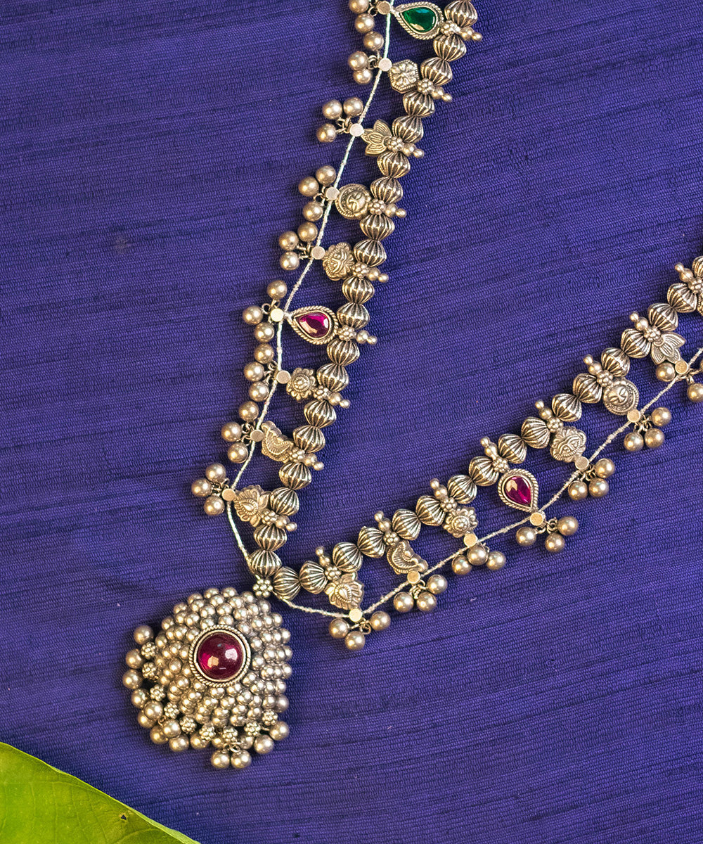 Rua_Handcrafted_Oxidised_Pure_Silver_Necklace_With_Kempstones_WeaverStory_02