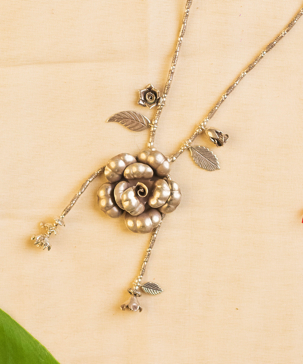 Riara_Handcrafted_Pure_Silver_Necklace_WeaverStory_02