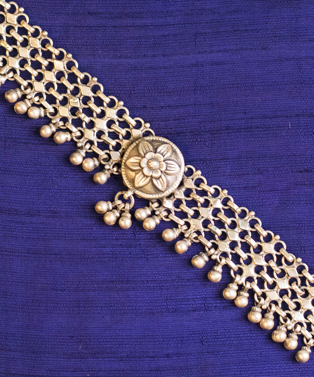 Zalak_Handcrafted_Pure_Silver_Necklace_WeaverStory_02