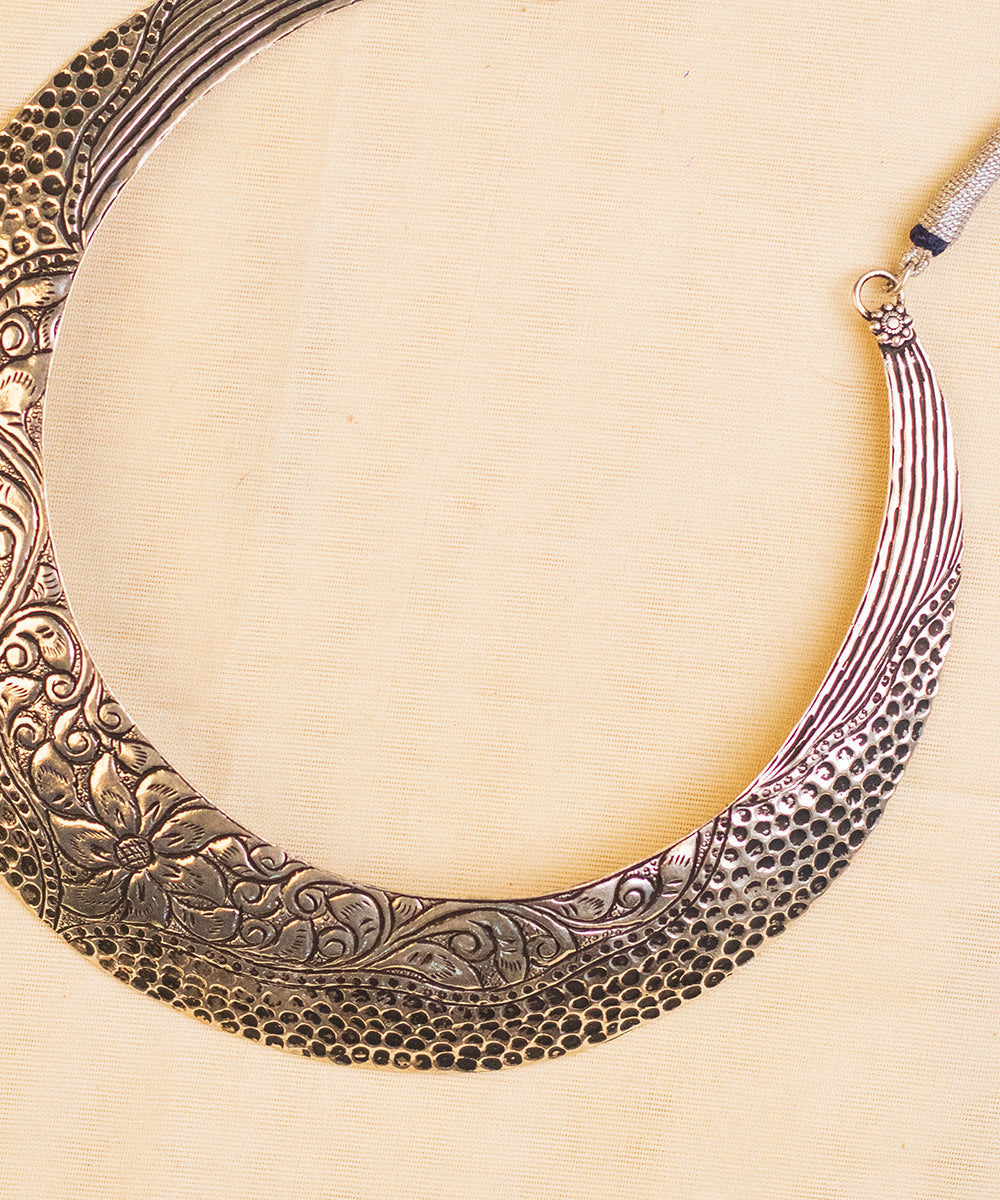 Zeel_Handcrafted_Oxidised_Pure_Silver_Necklace_WeaverStory_02