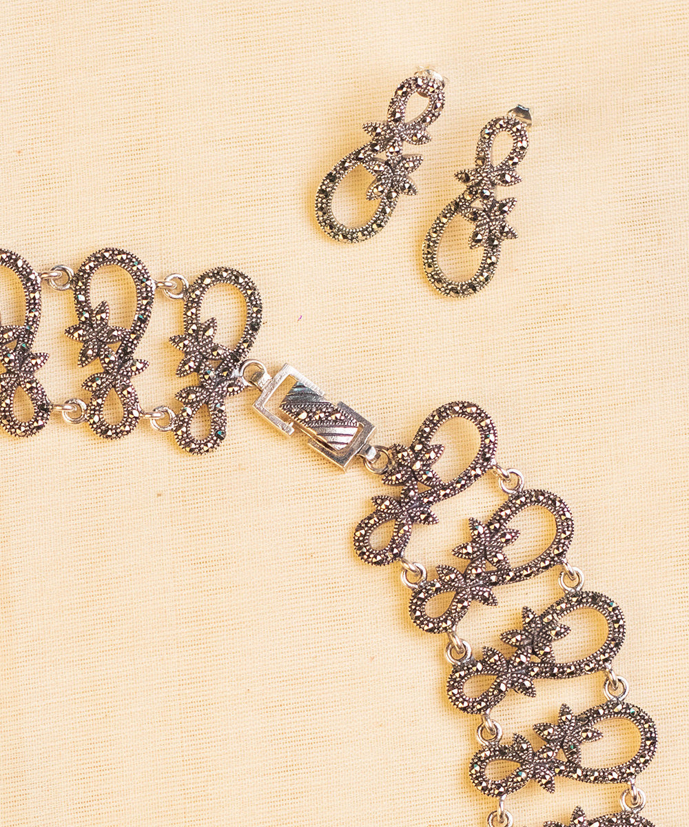 Basabi_Handcrafted_Pure_Silver_Necklace_Set_With_Marcasite_WeaverStory_02