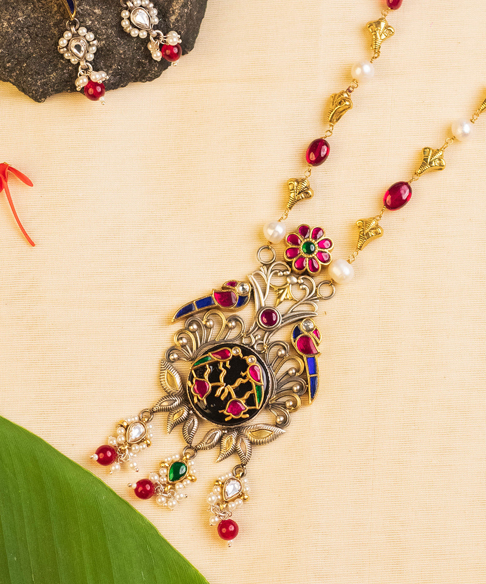 Daniya_Handcrafted_Pure_Silver_Necklace_Set_With_Kundan_WeaverStory_02