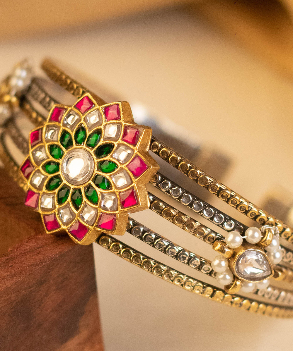 Daivi_Handcrafted_Pure_Silver_Bangle_With_Kundan_WeaverStory_02