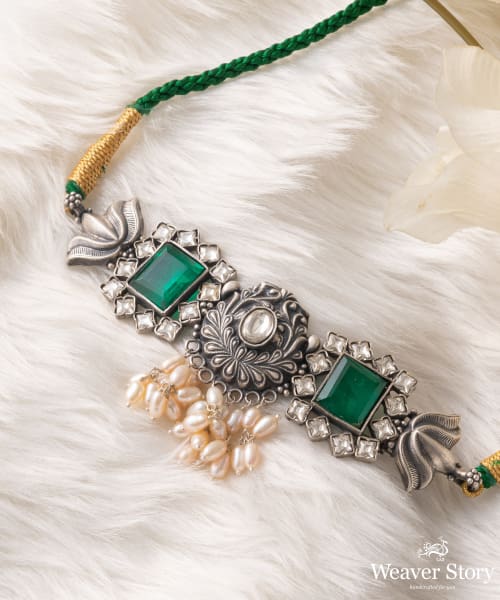 Eesha_Handcrafted_Oxidised_Pure_Silver_Necklace_With_Stones_And_Pearls_WeaverStory_02