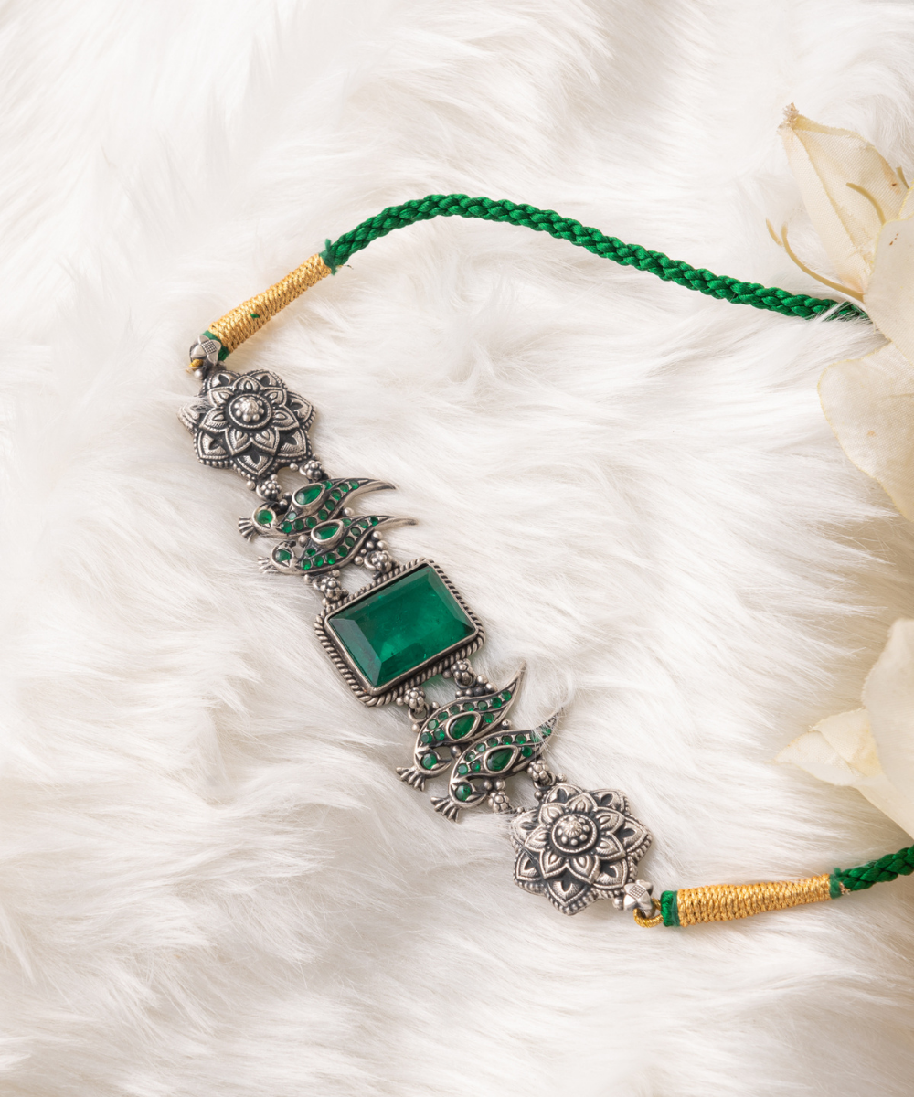 Fiza_Necklace_With_Green_Stones_Handcrafted_in_Oxidised_Pure_Silver_WeaverStory_01