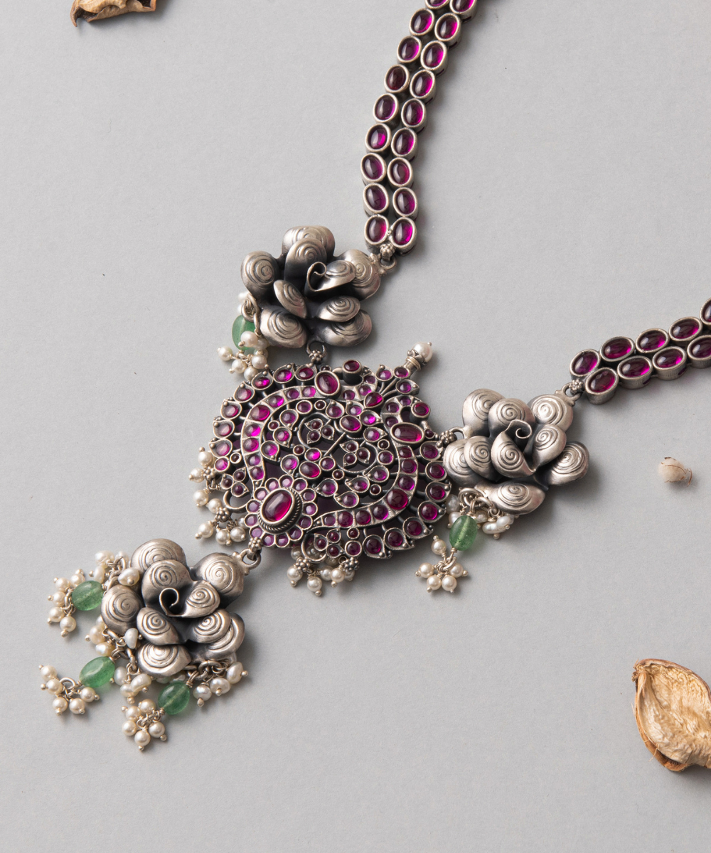 Iffah_Necklace_With_Pearls_And_Stones_Handcrafted_in_Oxidised_Pure_Silver_WeaverStory_02