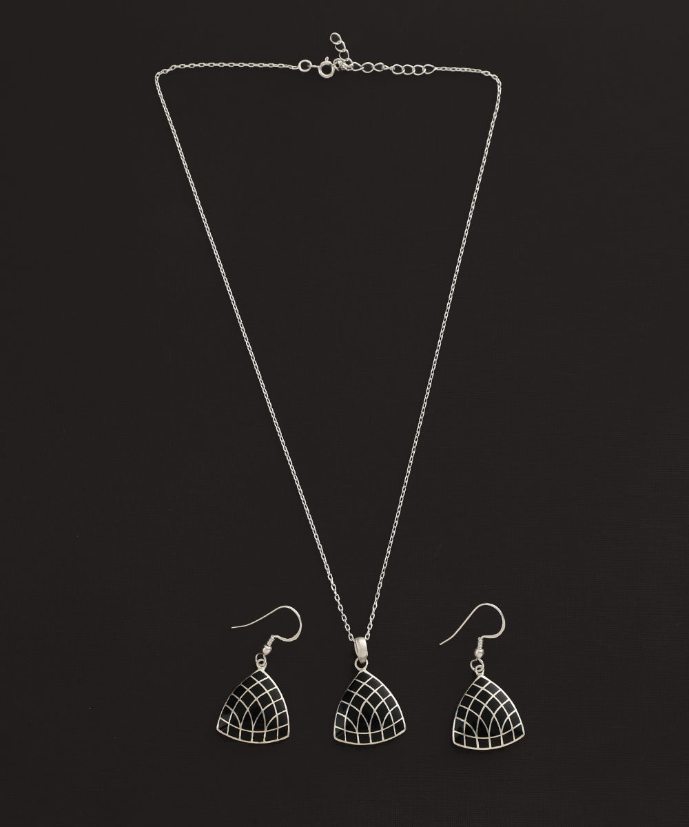 Baasu_Black_Handcrafted_Pure_Silver_Meenakari_Pendant_And_Earrings_Set_WeaverStory_02