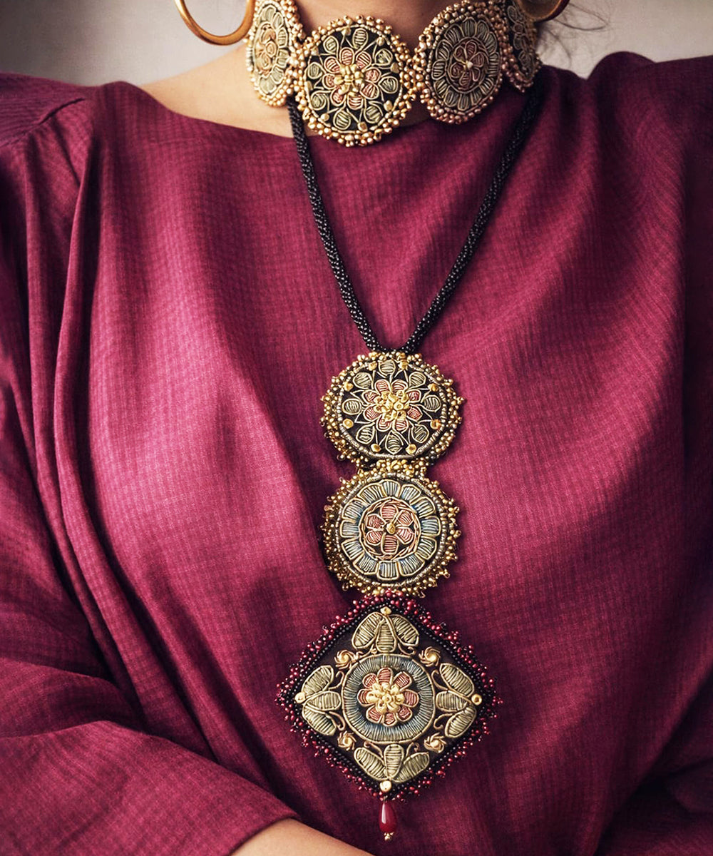 Mehrangi_Long_Rani_Haar_Hand_Embroidered_Necklace_WeaverStory_04
