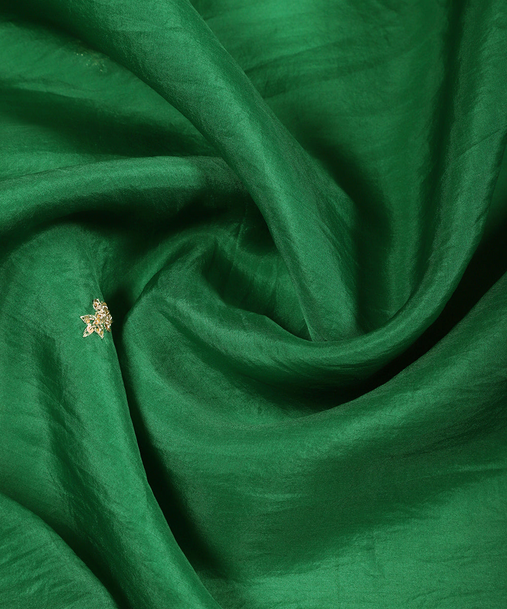 Green_Organza_Handloom_Scalloped_Border_Zardozi_Embroidered_Dupatta_WeaverStory_05