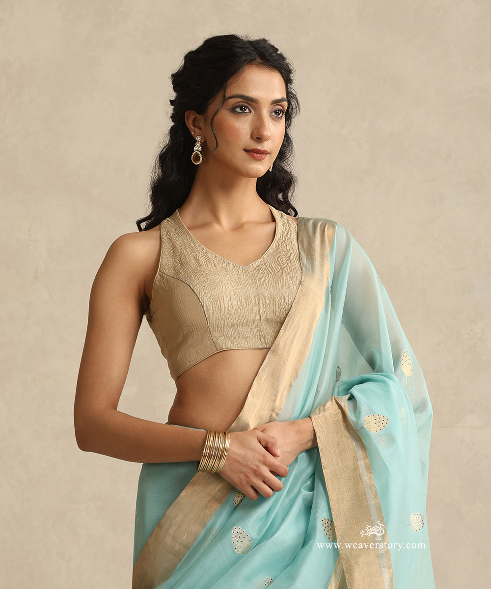 Golden_Handloom_Pure_Crush_Tissue_Chanderi_Silk_V_Neck_Sleeveless_Blouse_WeaverStory_02