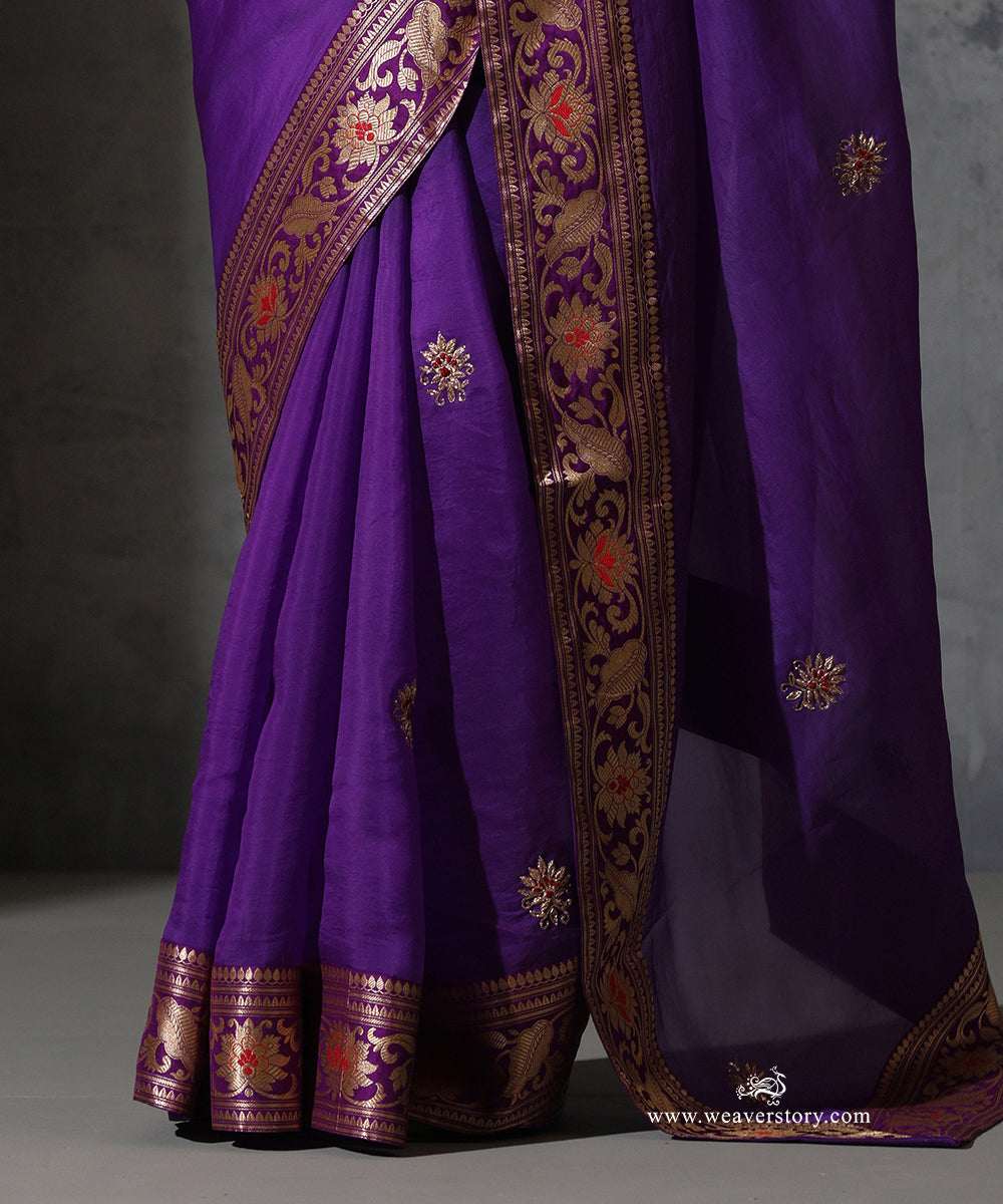Purple_Organza_Silk_Saree_With_Vintage_Banarasi_Zari_Border_WeaverStory_04