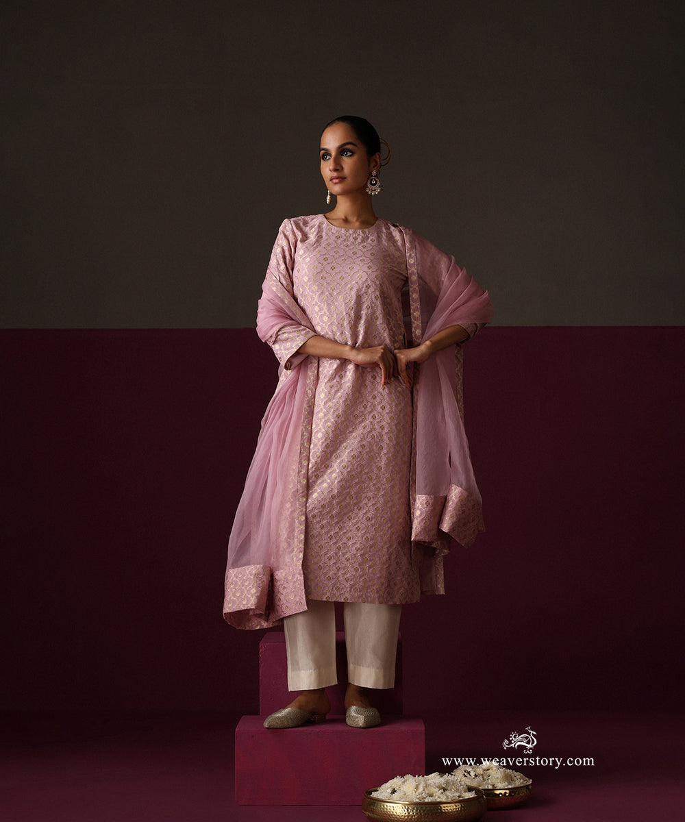 Light Pink Jaal Kurta White Pant With Organza Dupatta