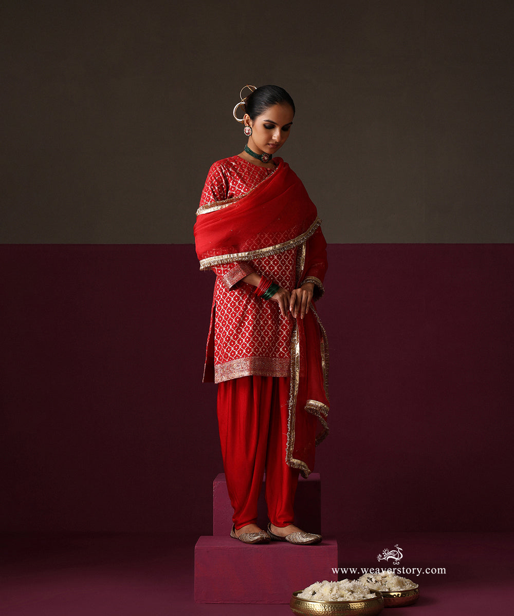 Redchanderi Jaal Kurta With Dhoti Organza Dupatta