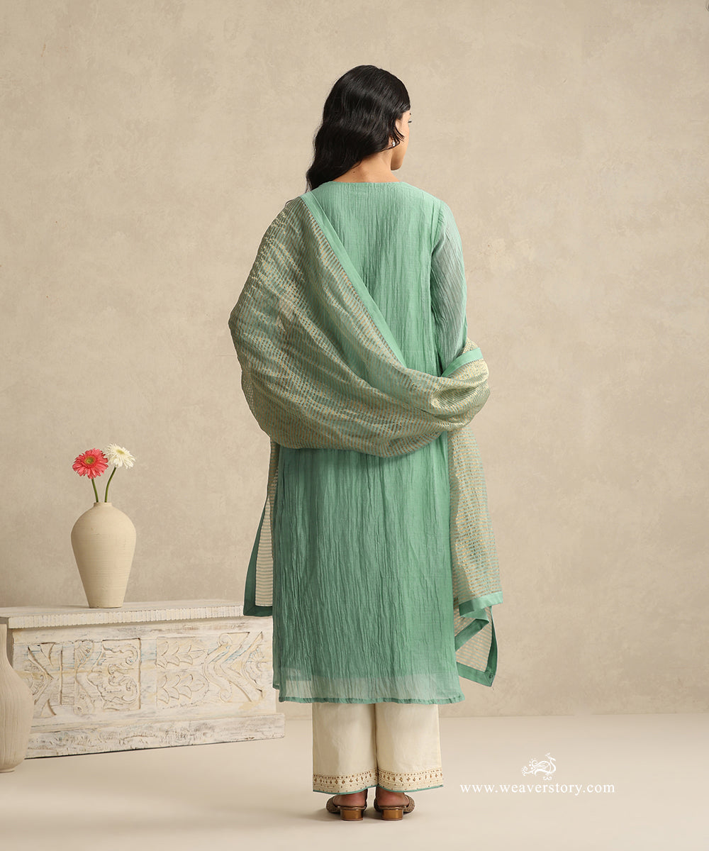 Light_Blue_Handloom_Mul_Chanderi_Suit_Set_With_Ivory_Hand_Embroiderd_Pant_And_Stripe_Tissue_Dupatta_WeaverStory_04