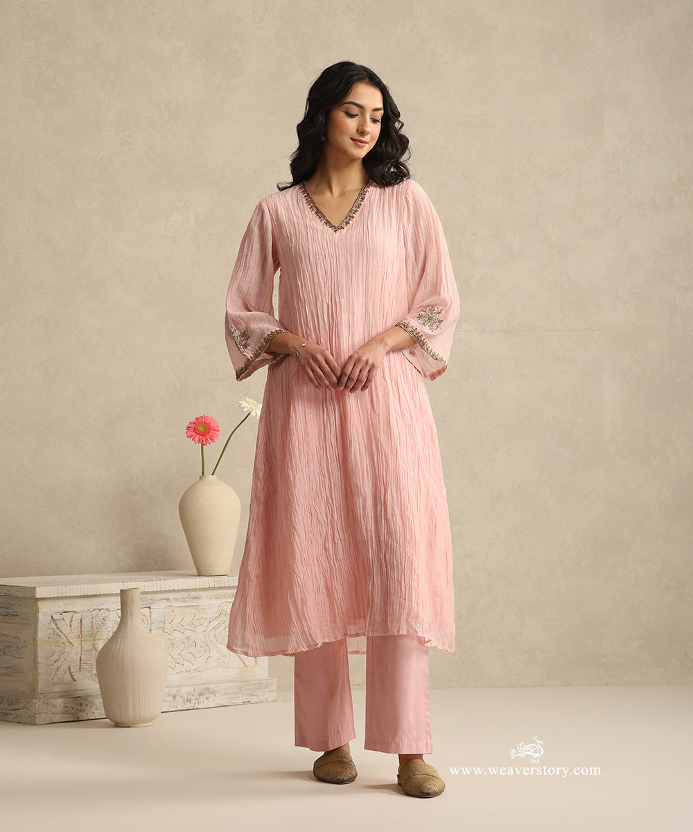 Light_Peach_Handloom_Mul_Chanderi_Suit_Set_With_Dabka_Pitta_WeaverStory_03