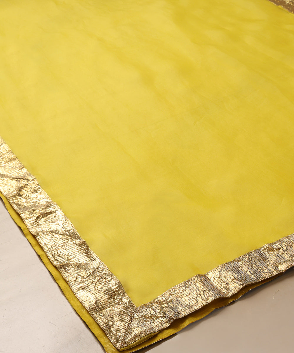 Yellow_Organza_Dupatta_With_Hand_Lapa_WeaverStory_03