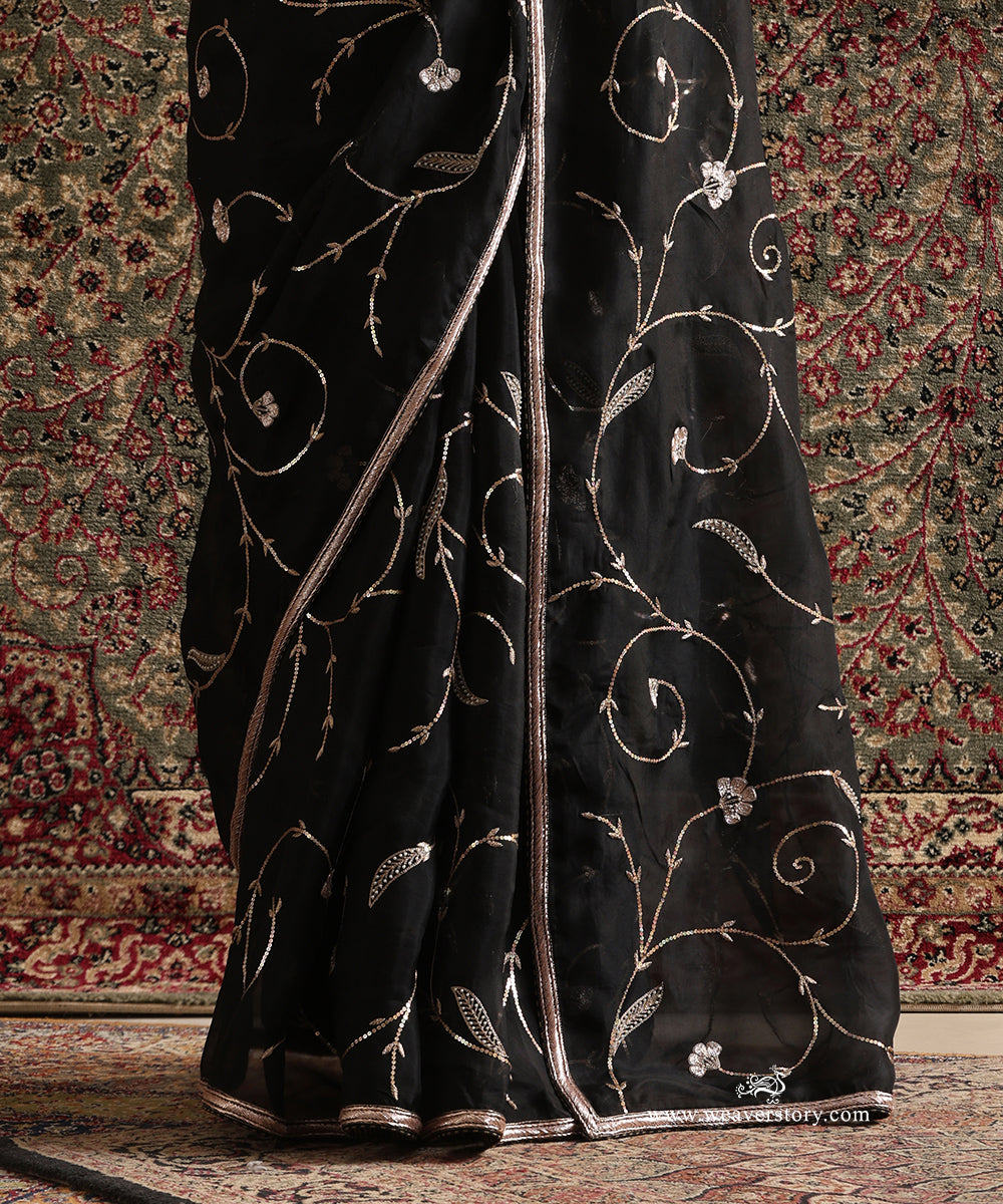 Black_Pure_Organza_Silk_Jaal_Embroidery_Saree_WeaverStory_04