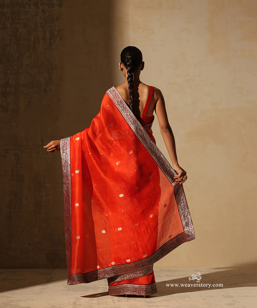 Orange_Handloom_Banarasi_Booti_Organza_Saree_With_Maroon_Antique_Parrot_Motif_Border_WeaverStory_03