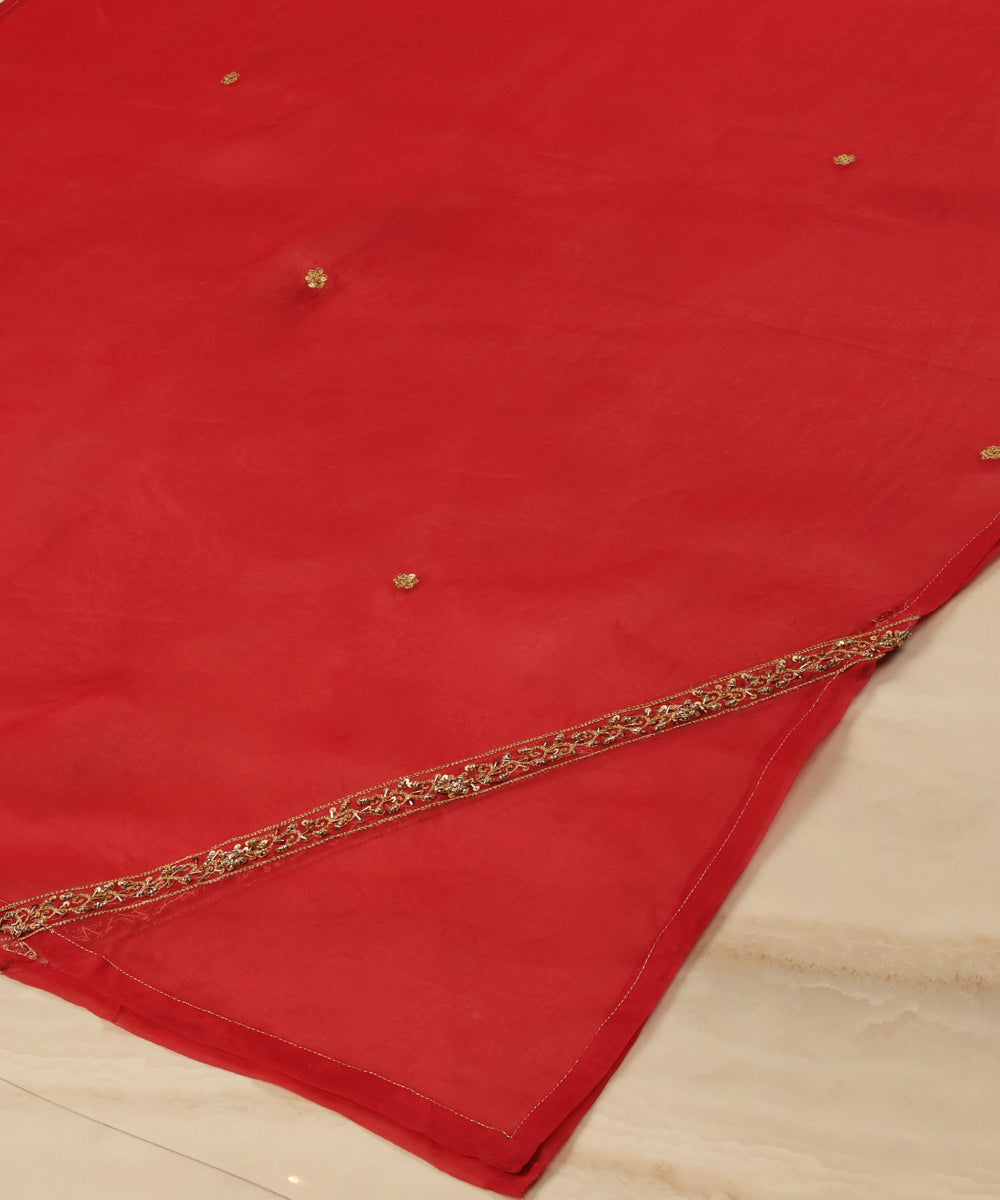 Hand_Embroidered_Red_Organza_Dupatta_With_Floral_Motifs_And_Bel_Design_On_Corners_WeaverStory_03