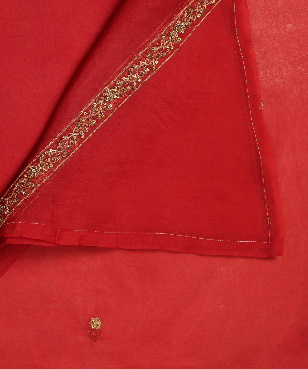 Hand_Embroidered_Red_Organza_Dupatta_With_Floral_Motifs_And_Bel_Design_On_Corners_WeaverStory_04