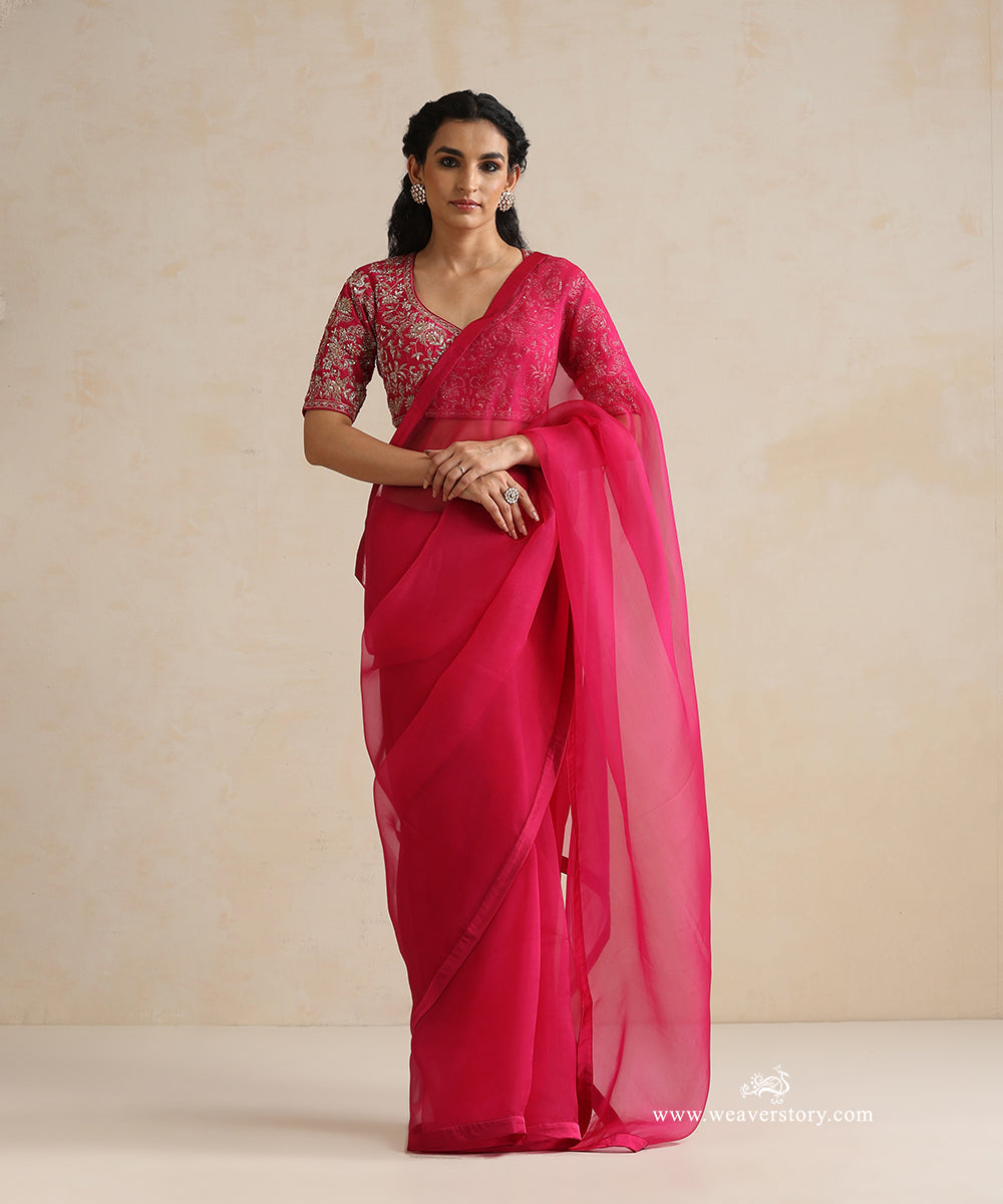 Magenta_Pure_Organza_Saree_With_Satin_Finishing_WeaverStory_01