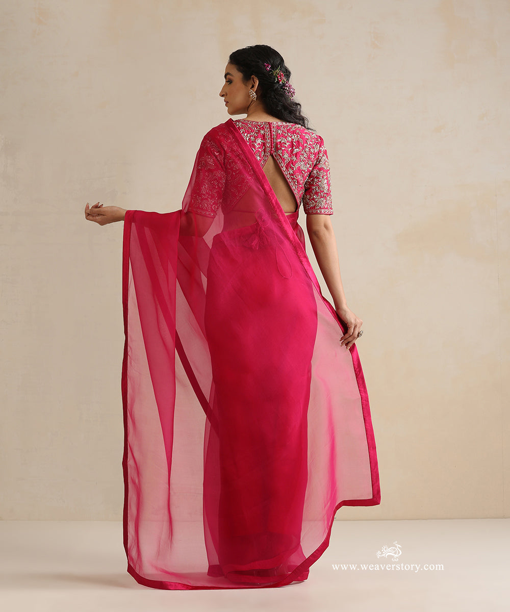 Magenta_Pure_Organza_Saree_With_Satin_Finishing_WeaverStory_03