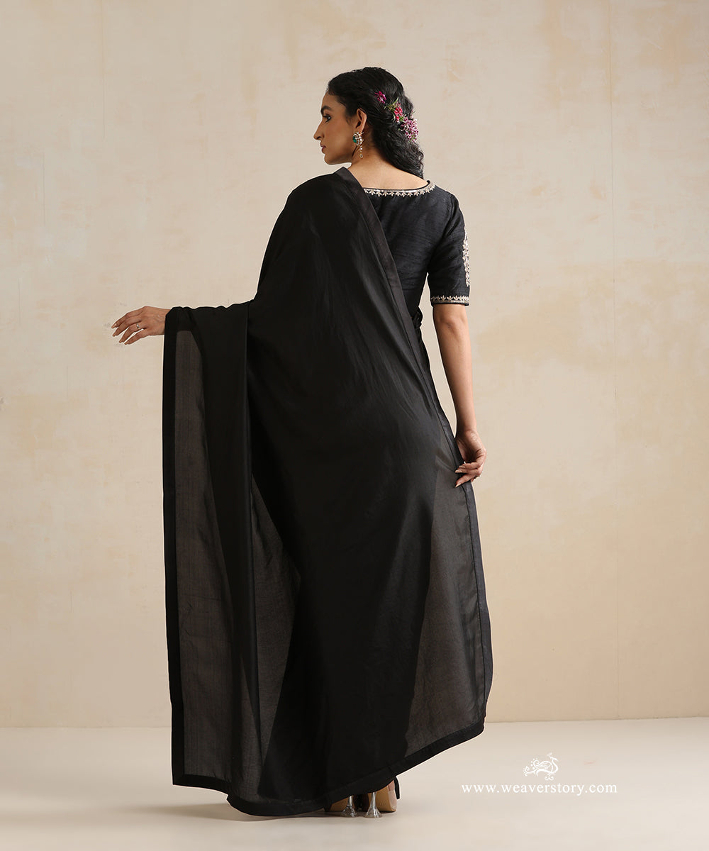 Black_Pure_Silk_Saree_With_Satin_Finishing_WeaverStory_03