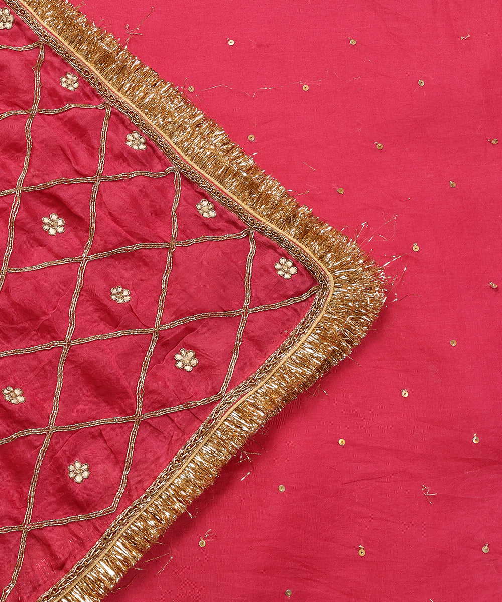 Magenta_Organza_Dupatta_With_Hand_Embroury_WeaverStory_02