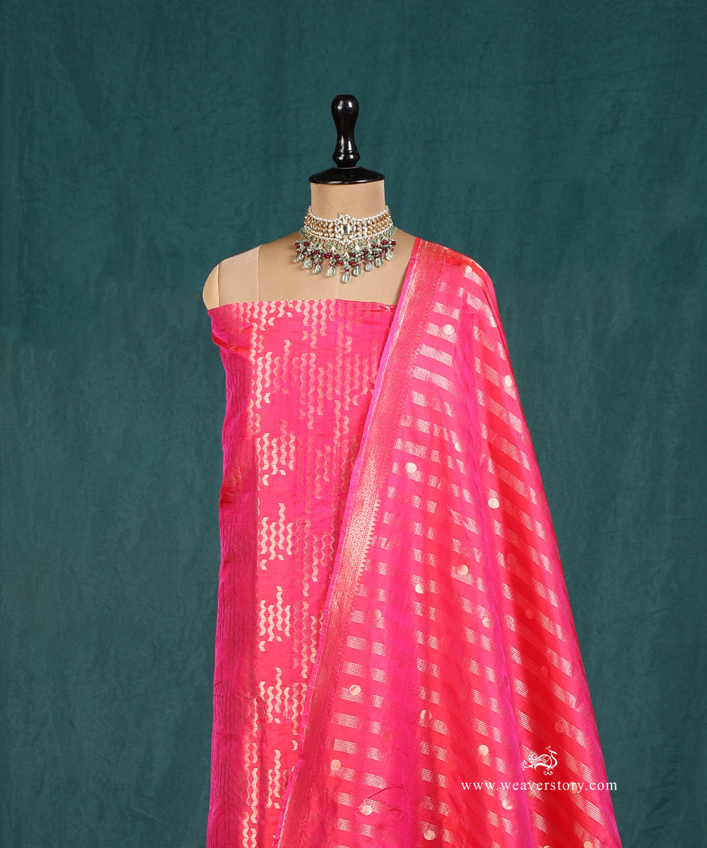 Handloom_Pink_Pure_Katan_Silk_Banarasi Suit_Set_Fabric_With_Geometric_Motif_WeaverStory_03