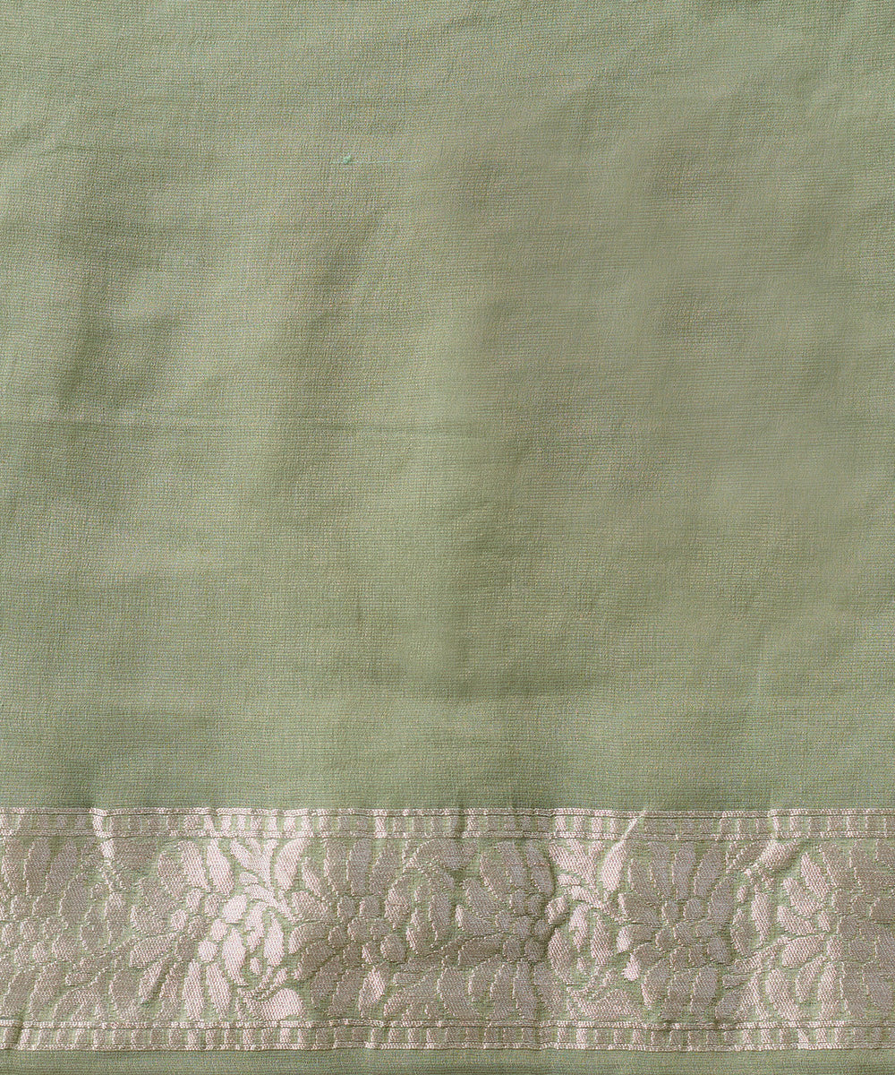 Handloom_Pista_Green_Pure_Tissue_Georgette_Banarasi_Saree_With_Floral_Jaal_WeaverStory_05