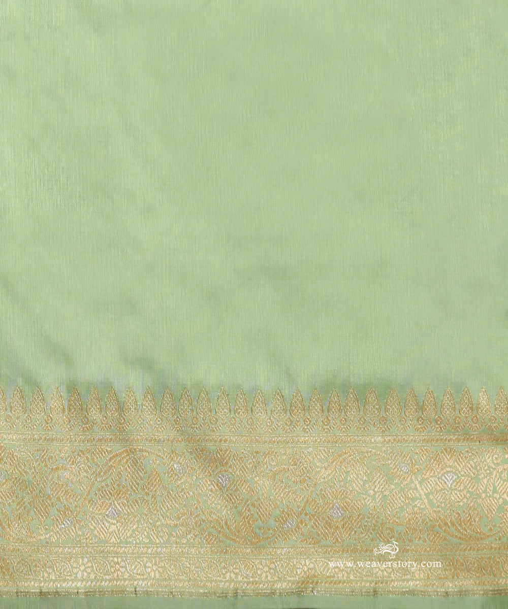 Pista_Green_Handloom_Katan_Silk_Kadhwa_Jangla_Banarasi_Saree_With_Sona_Rupa_Zari_WeaverStory_05