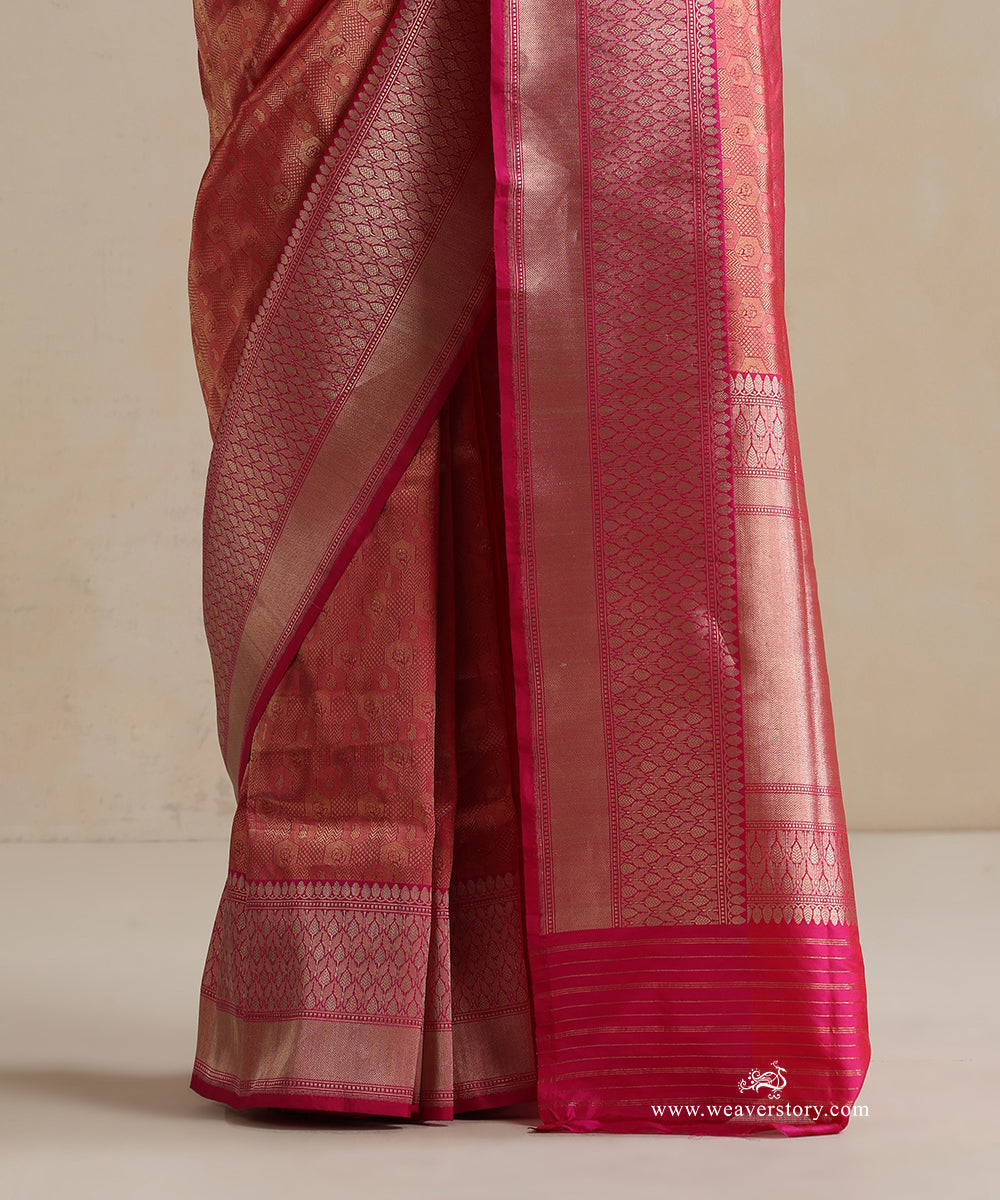 Handloom_Rani_Pink_Pure_Katan_Silk_Tanchoi_Banarasi_Saree_With_Kadhwa_Hot_Pink_Border_WeaverStory_04