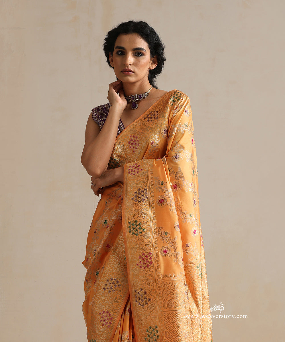 Saffron_Handloom_Pure_Katan_Silk_Kadhwa_Banarasi_Saree_With_Meenakari_Floral_Jaal_WeaverStory_02