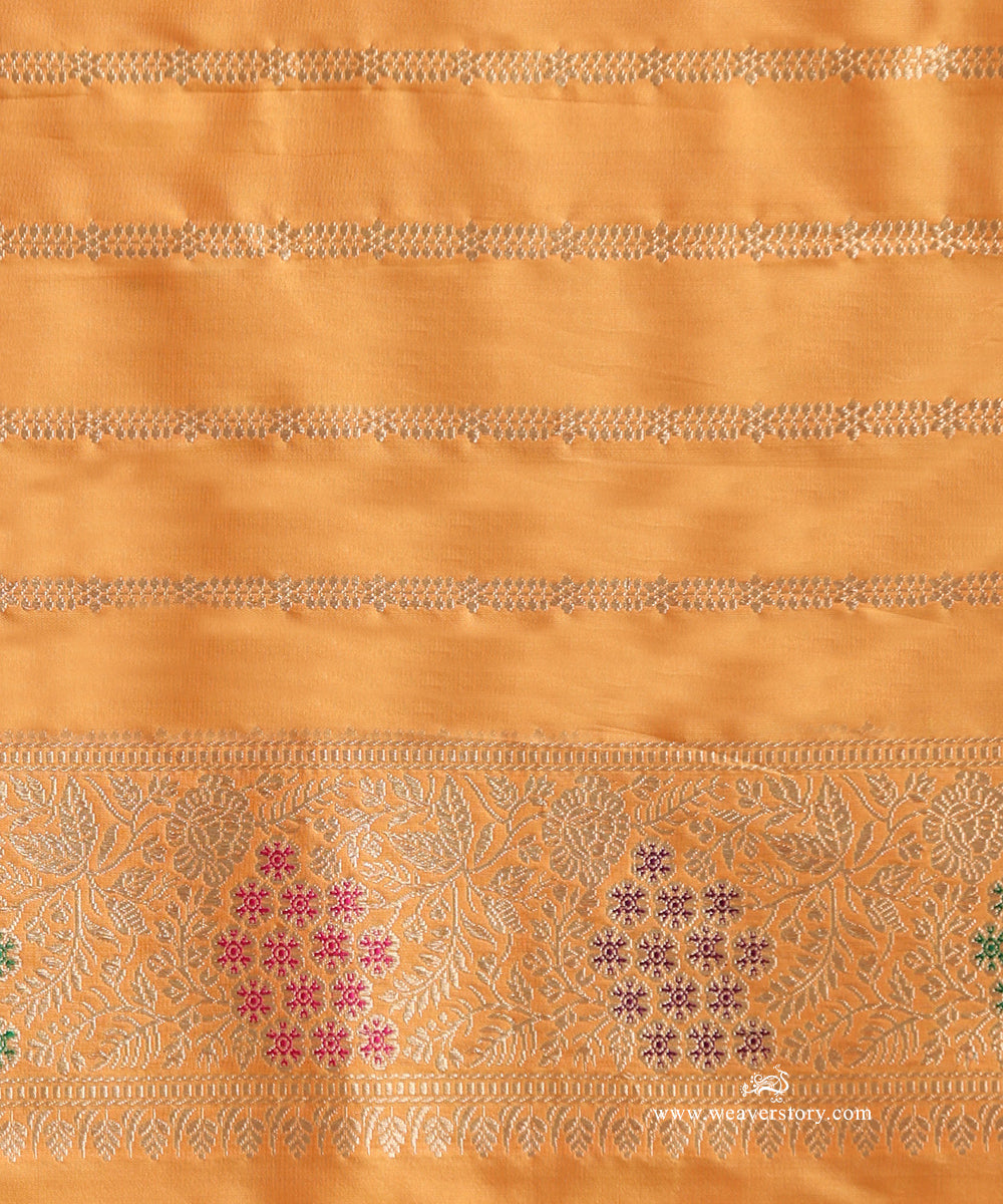 Saffron_Handloom_Pure_Katan_Silk_Kadhwa_Banarasi_Saree_With_Meenakari_Floral_Jaal_WeaverStory_05