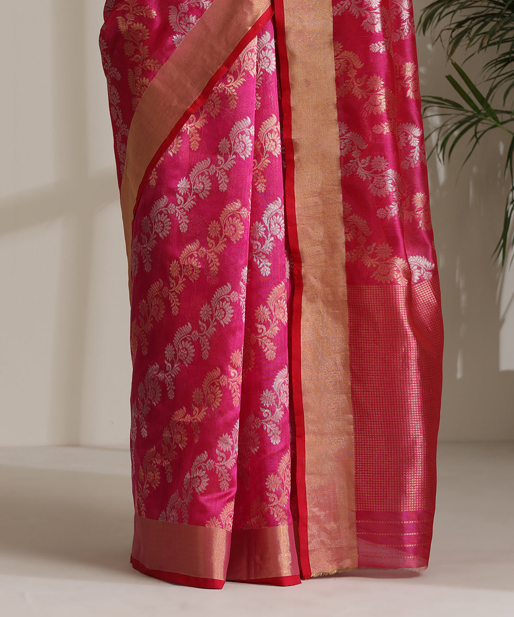 Rani_Pink_Handloom_Pure_Chanderi_Silk_Saree_With_All_Over_Sona_Rupa_Meena_Jaal_And_Tissue_Border_WeaverStory04