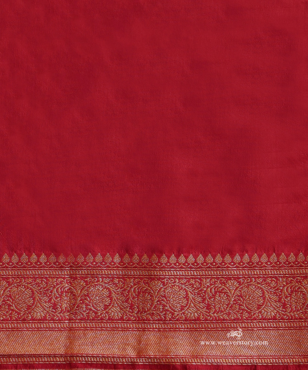 Handloom_Red_Pure_Katan_Silk_Banarasi_Saree_With_Gold_Booti_WeaverStory_05