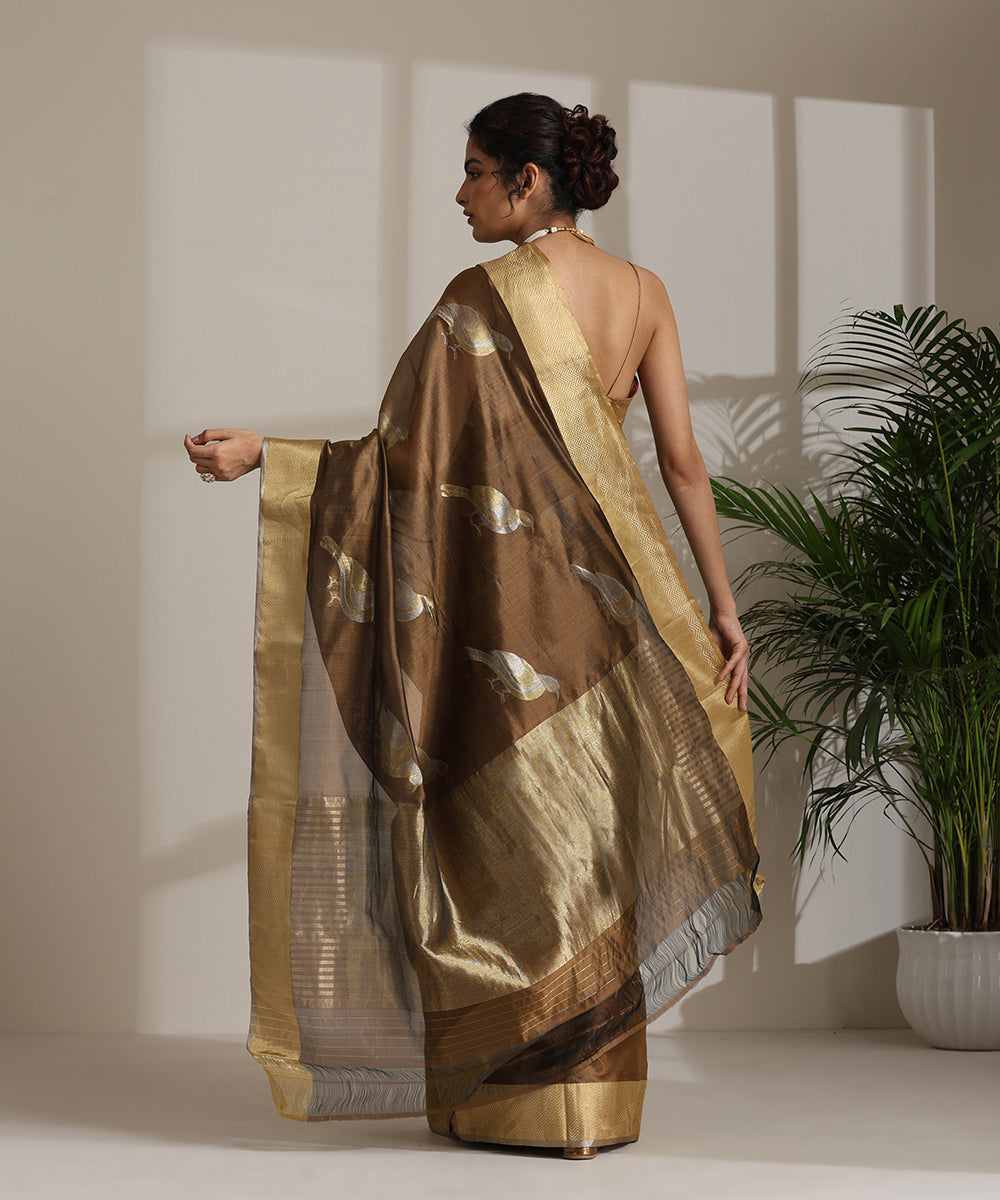 Handloom_Brown_Pure_Chanderi_Silk_Saree_With_Big_Chidiyaa_Booti_And_Nakshi_Border_WeaverStory03