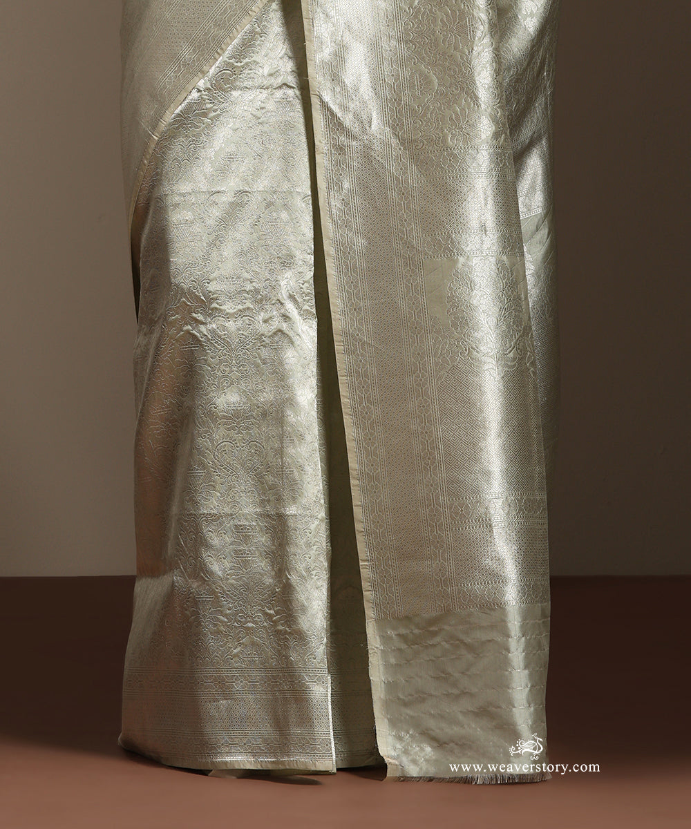 Light_Grey_Katan_Silk_Brocade_Banarasi_Sare_With_Silver_Zari_WeaverStory_04