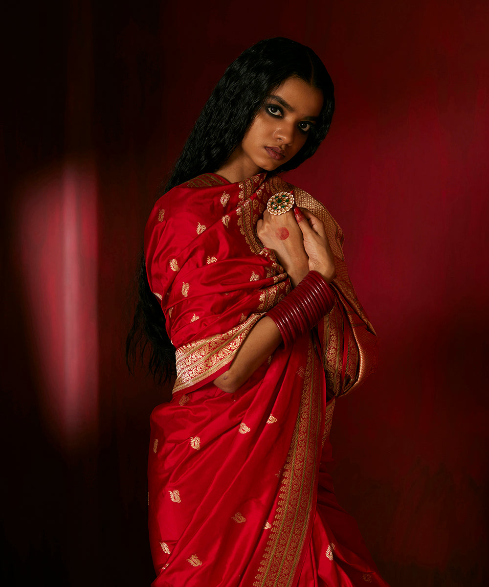 Handloom Red Pure Katan Silk Banarasi Saree With Kadhwa Booti And Border