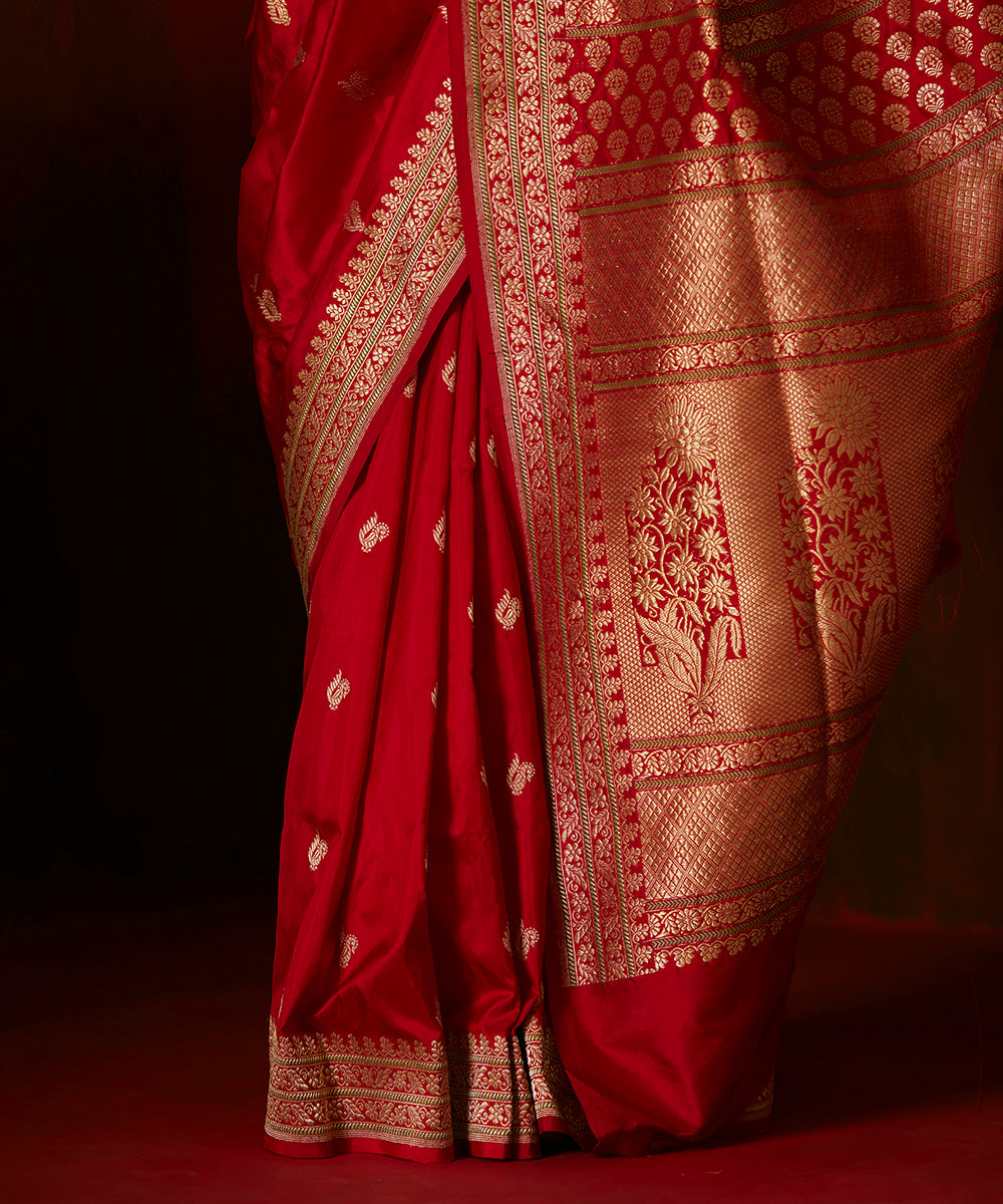 Handloom Red Pure Katan Silk Banarasi Saree With Kadhwa Booti And Border
