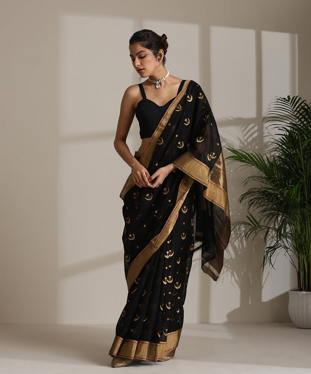 Handloom_Black_Pure_Cotton_Silk_Pure_Chanderi_Saree_With_All_Over_Zari_Motifs_And_Gold_Border_WeaverStory02